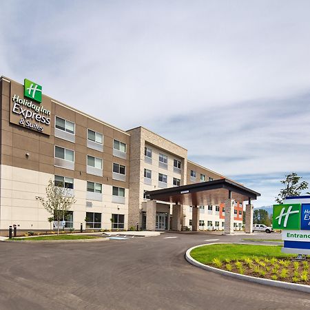 Holiday Inn Express & Suites Terrace By Ihg Εξωτερικό φωτογραφία