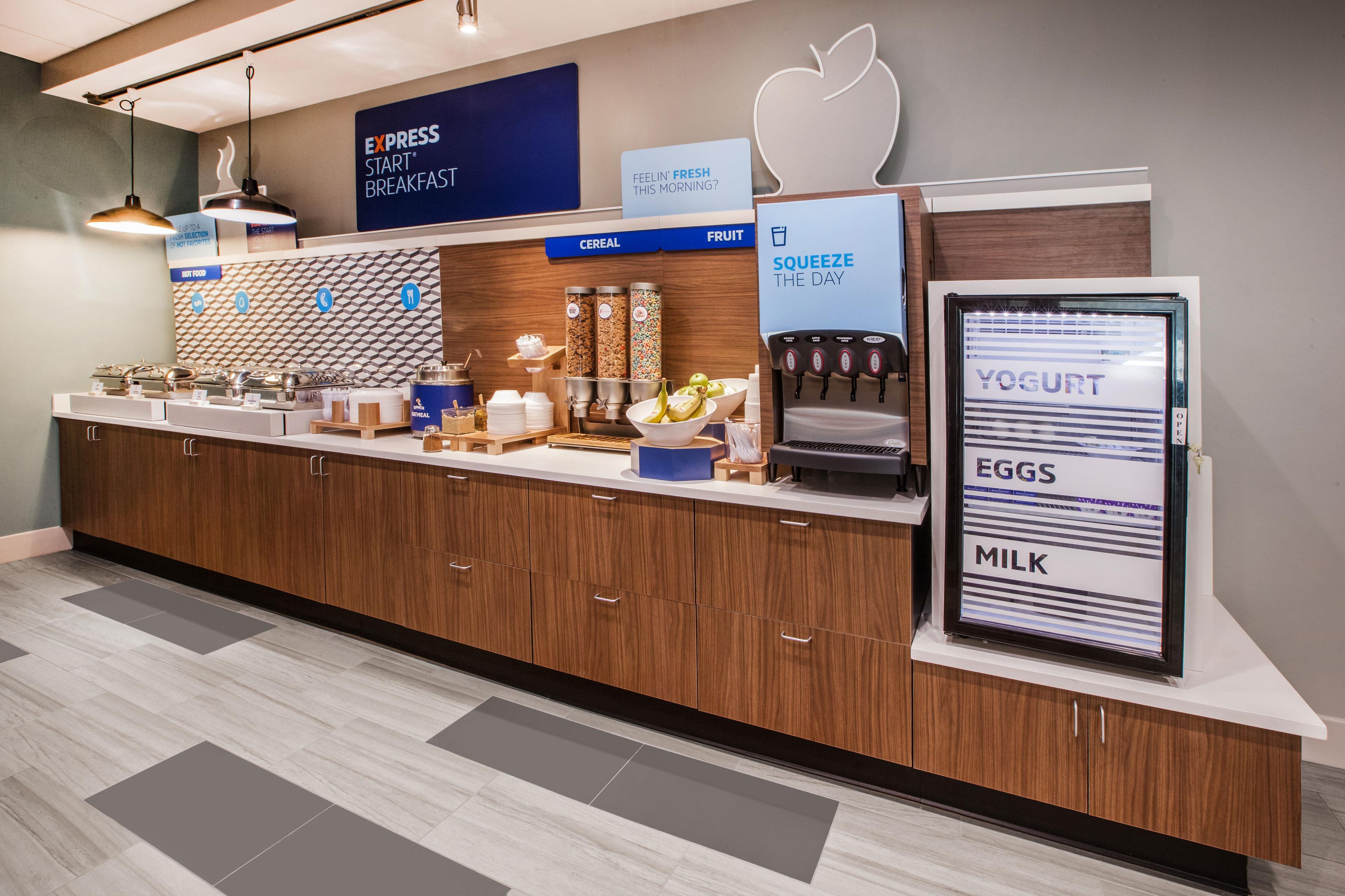 Holiday Inn Express & Suites Terrace By Ihg Εξωτερικό φωτογραφία