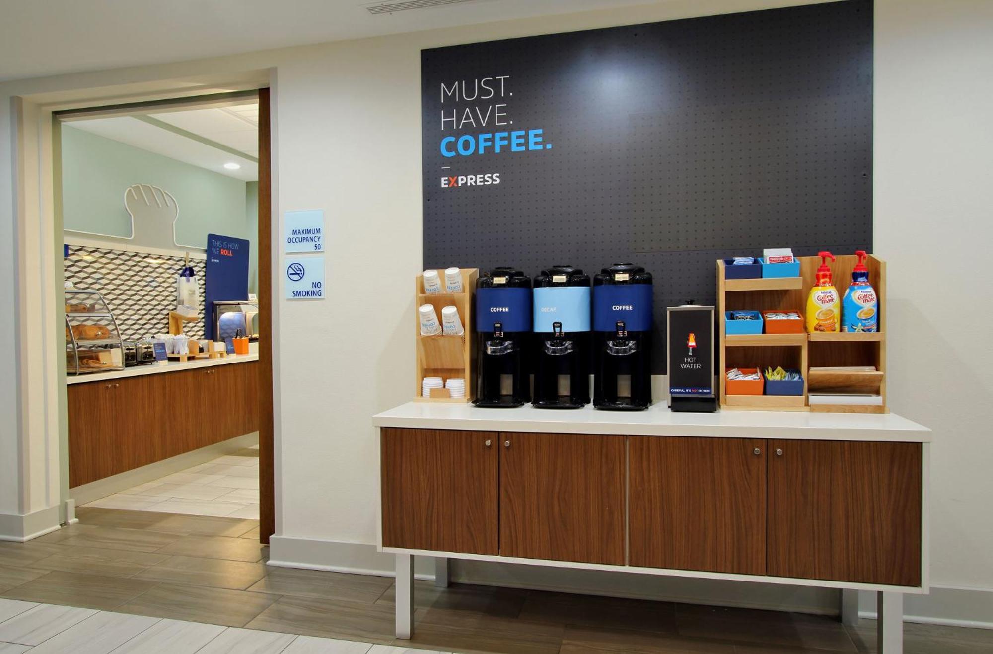 Holiday Inn Express & Suites Terrace By Ihg Εξωτερικό φωτογραφία