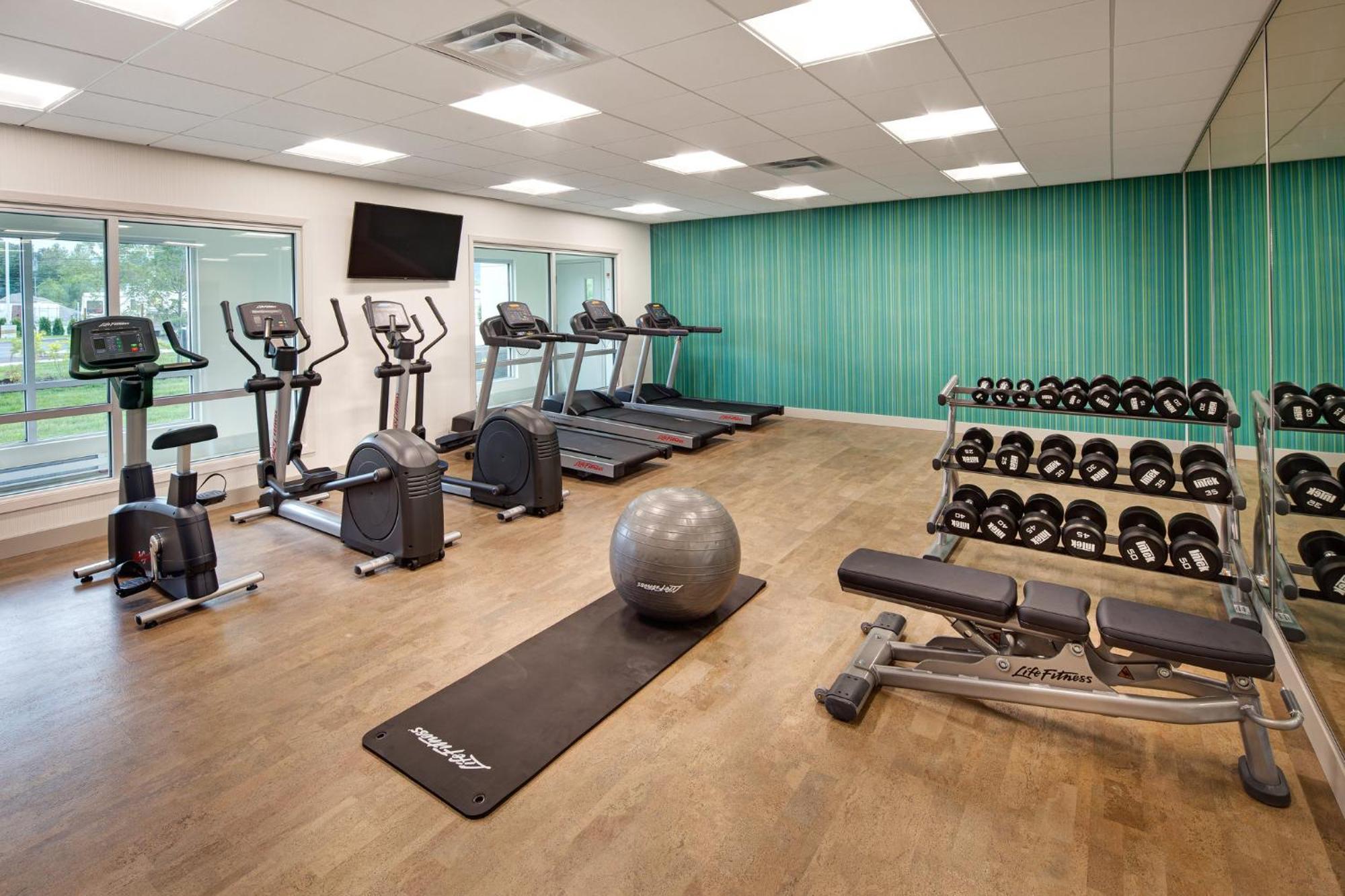 Holiday Inn Express & Suites Terrace By Ihg Εξωτερικό φωτογραφία