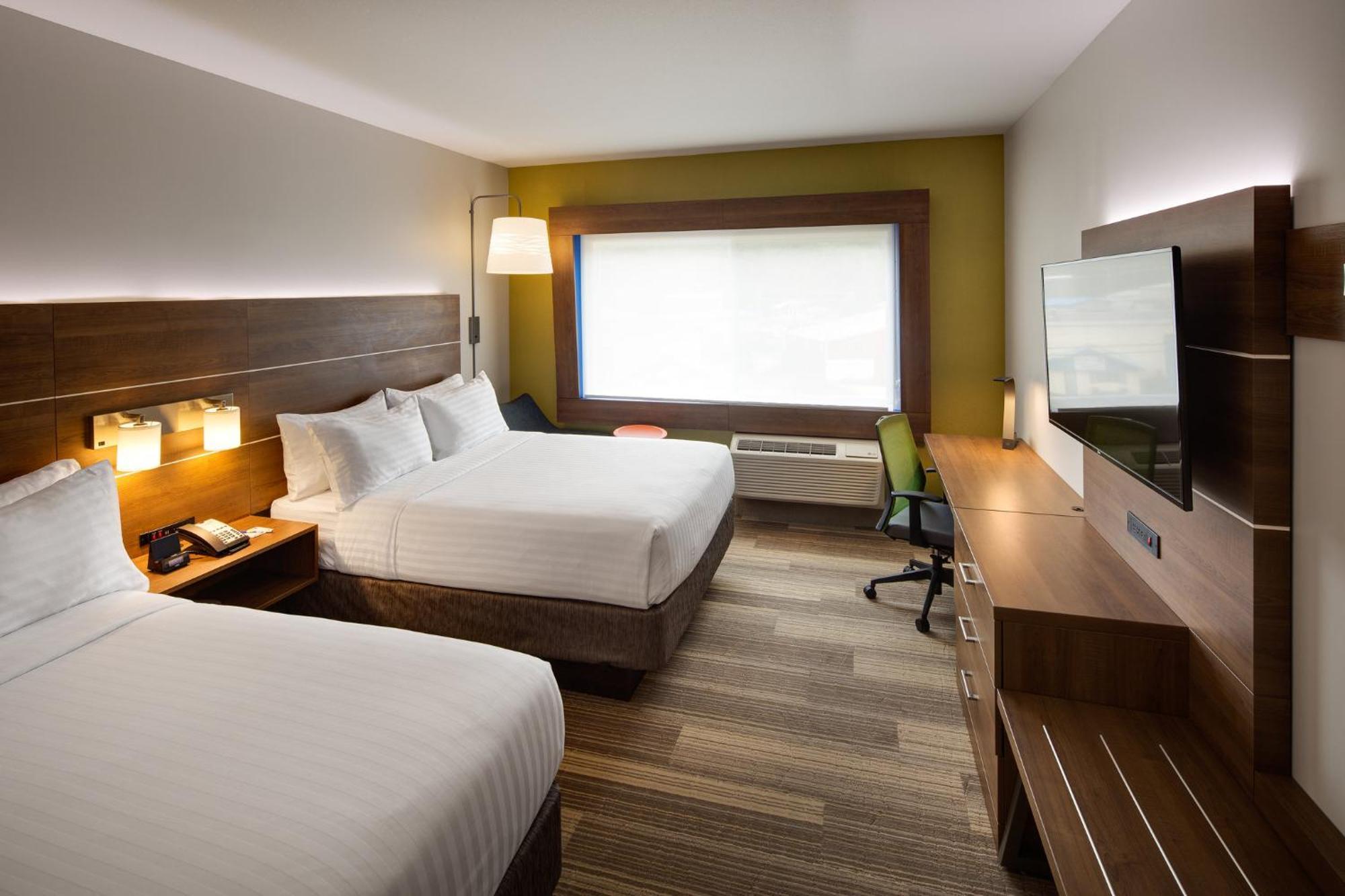Holiday Inn Express & Suites Terrace By Ihg Εξωτερικό φωτογραφία